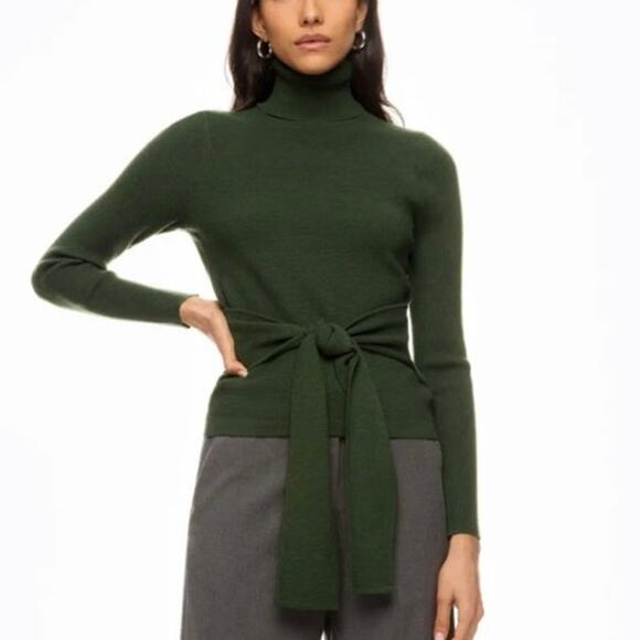 Toccin Tie Waist Long Sleeve green turturneck Sweater Medium - Picture 1 of 5
